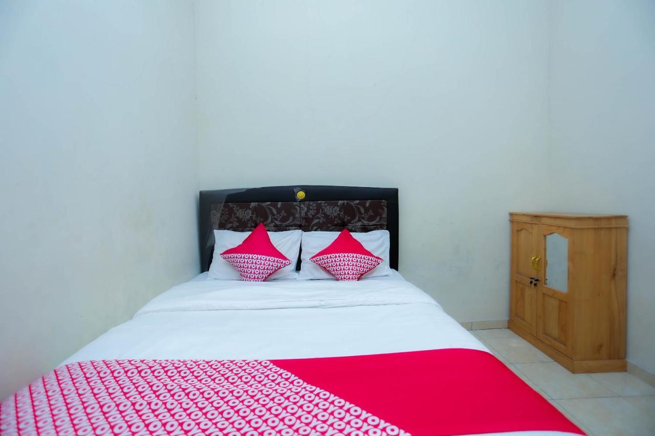 Oyo 2692 Penginapan Mba Ros Banjarbaru Экстерьер фото