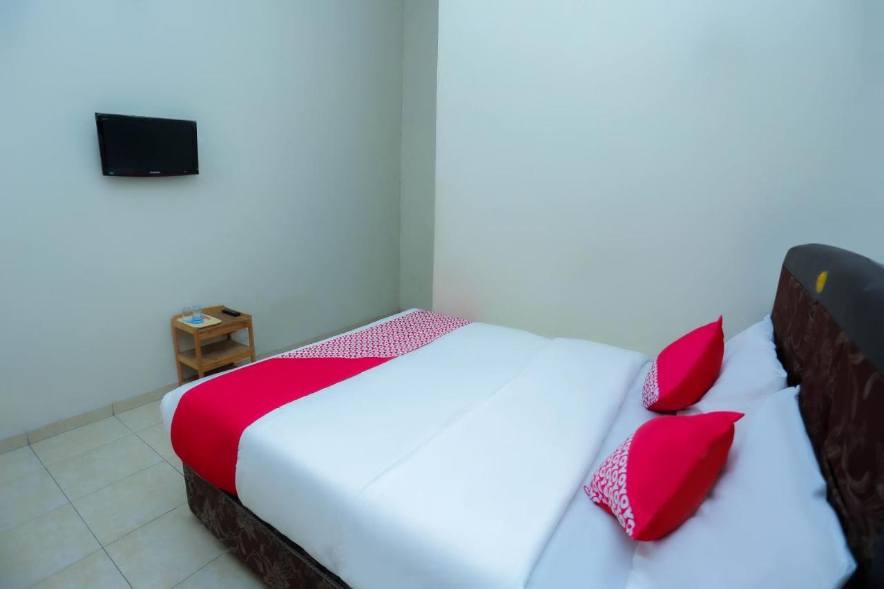 Oyo 2692 Penginapan Mba Ros Banjarbaru Экстерьер фото